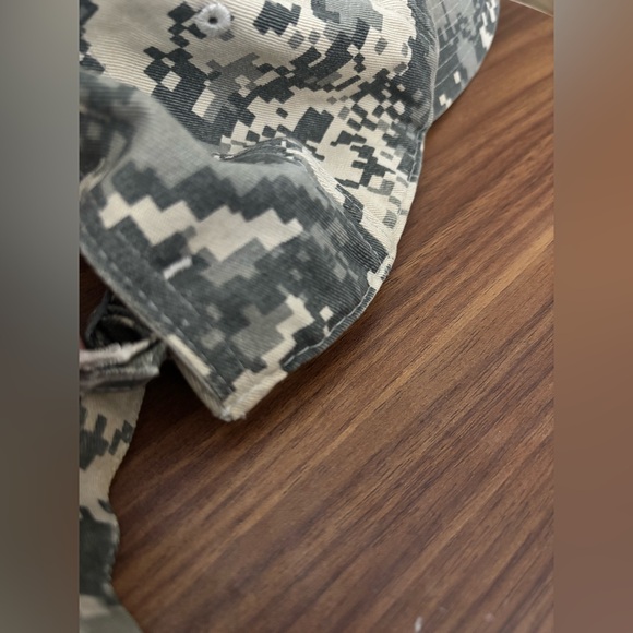 Nike Heritage86 Digital Camo Illinois Hat - Size one fits all - Picture 6 of 6